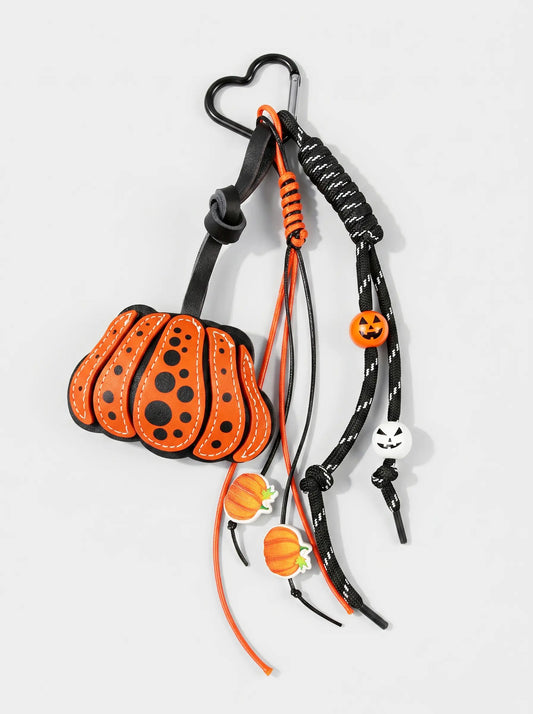 THE AVANT-GOURD CHARM
