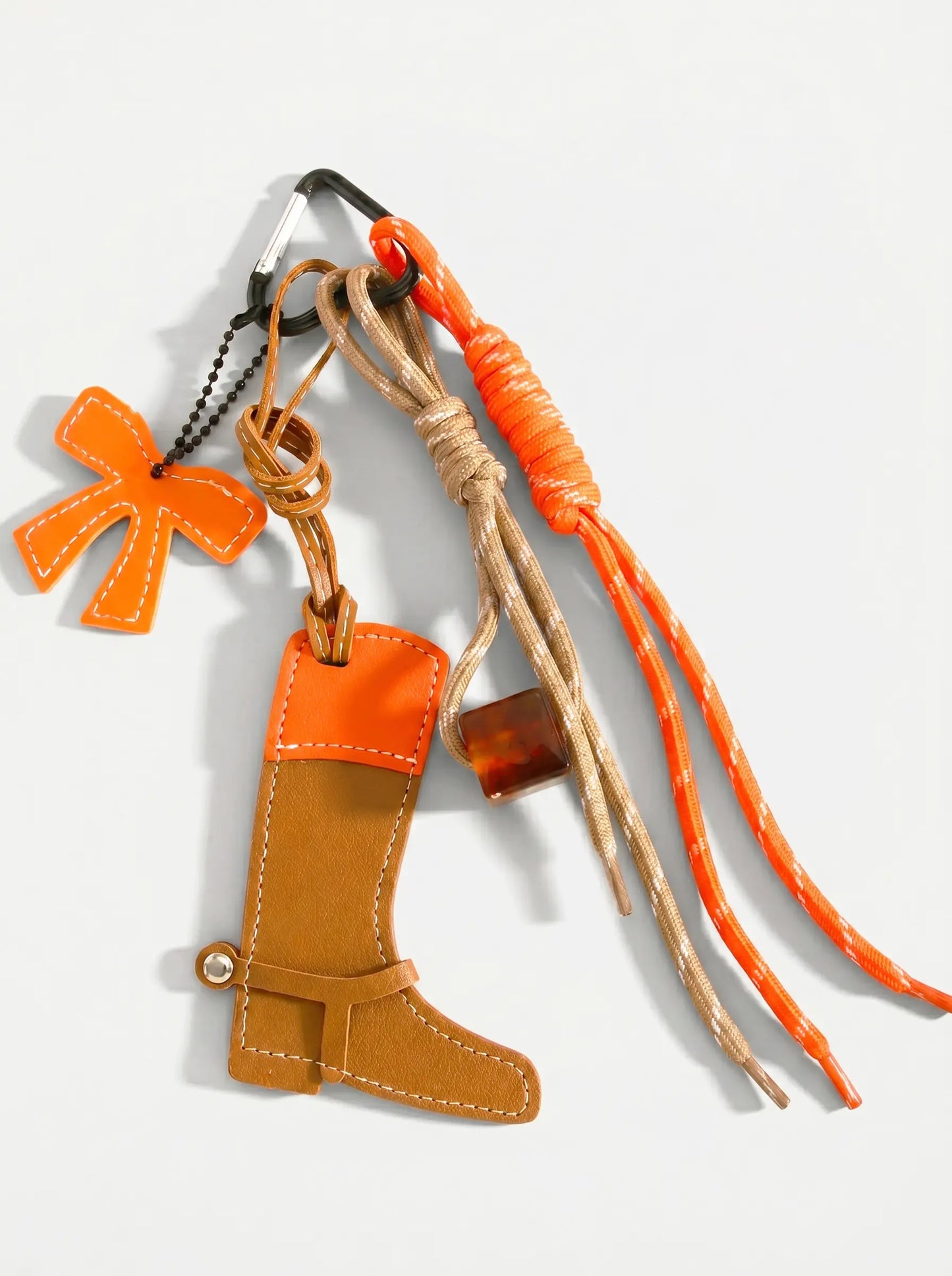 THE AUTUMN WANDERER CHARM